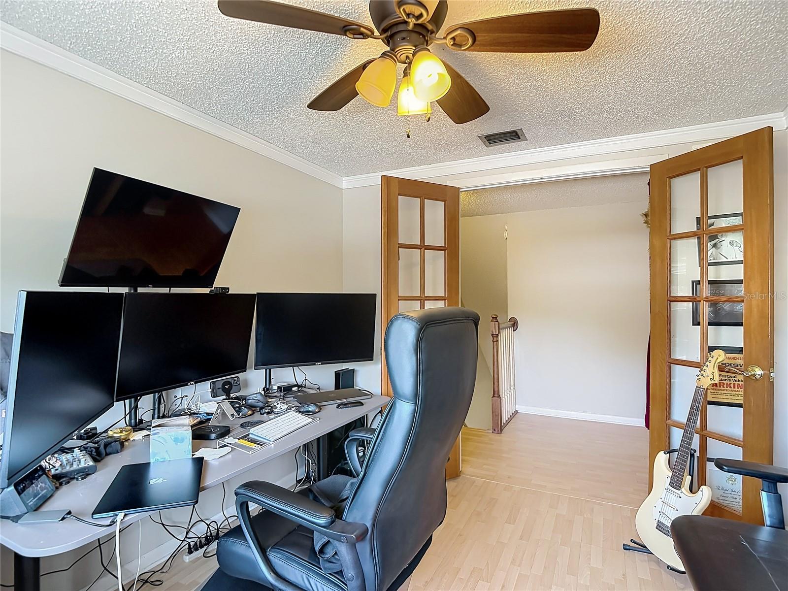 Image 8 of 15 For 3114 Paris Street