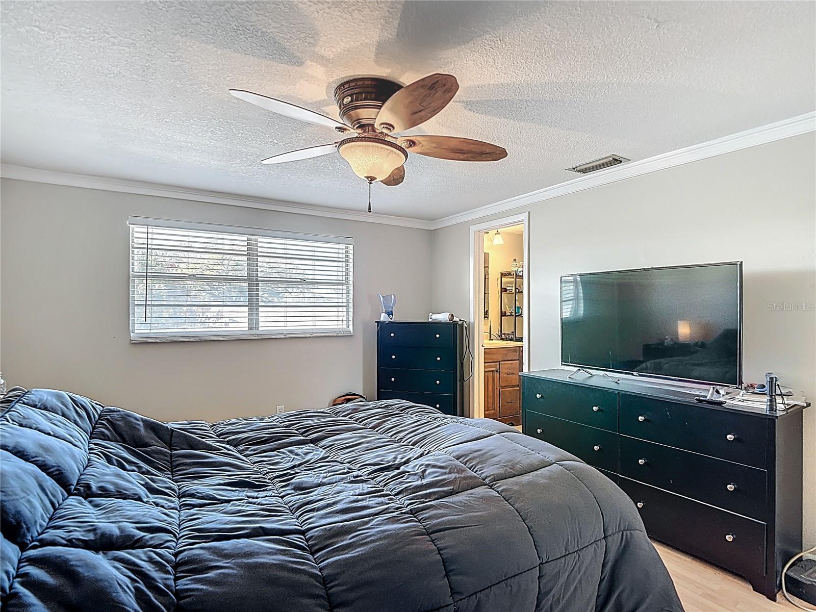 Image 9 of 15 For 3114 Paris Street