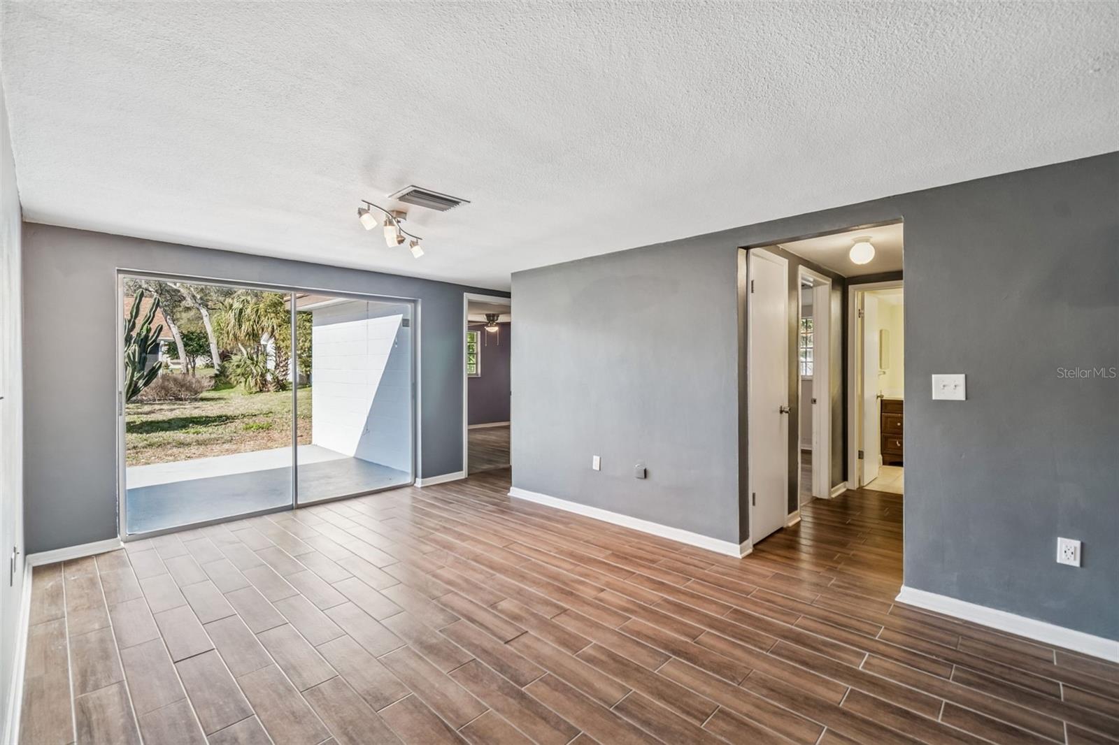 Image 31 of 45 For 8210 Clover Hill Loop