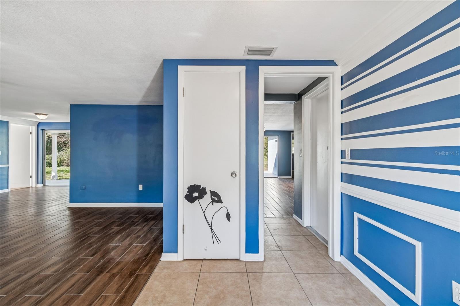 Image 5 of 45 For 8210 Clover Hill Loop