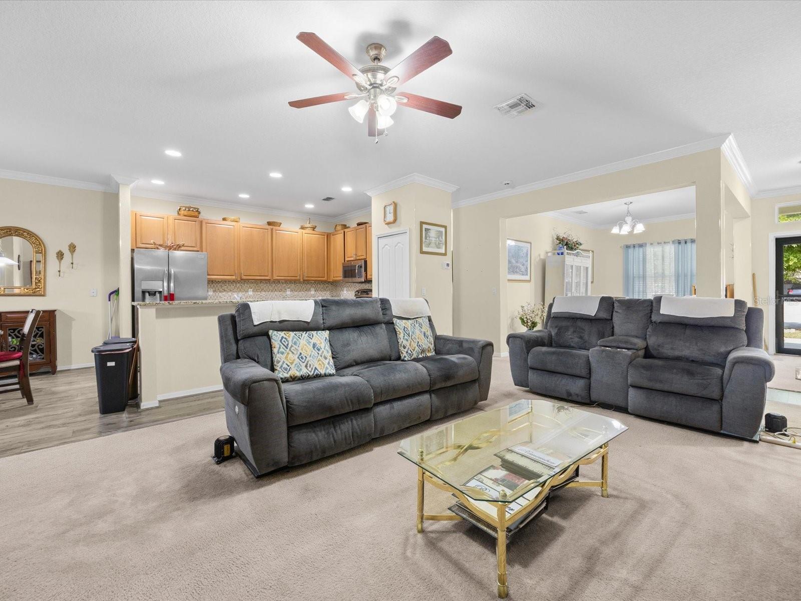 Image 7 of 42 For 307 Gladesdale Street