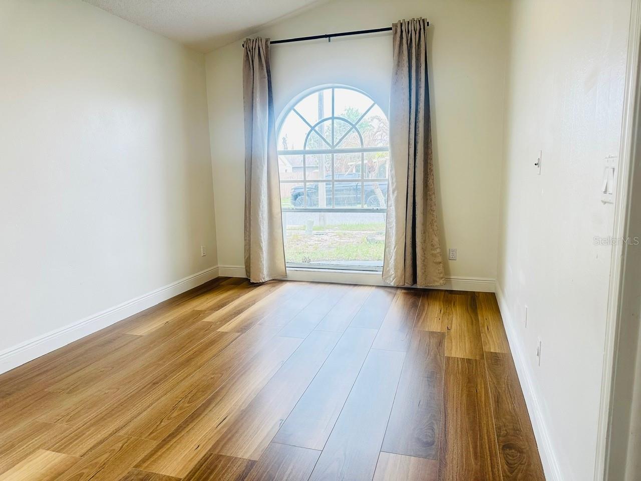 Image 14 of 44 For 11118 Einbender Road