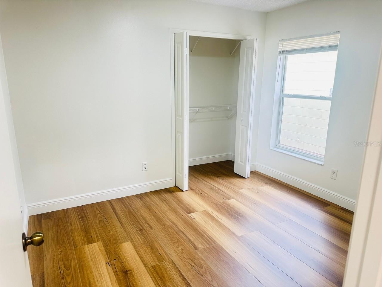 Image 21 of 44 For 11118 Einbender Road