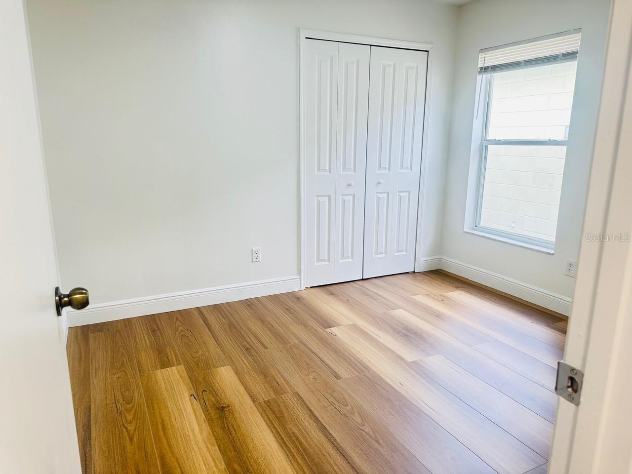 Image 23 of 44 For 11118 Einbender Road