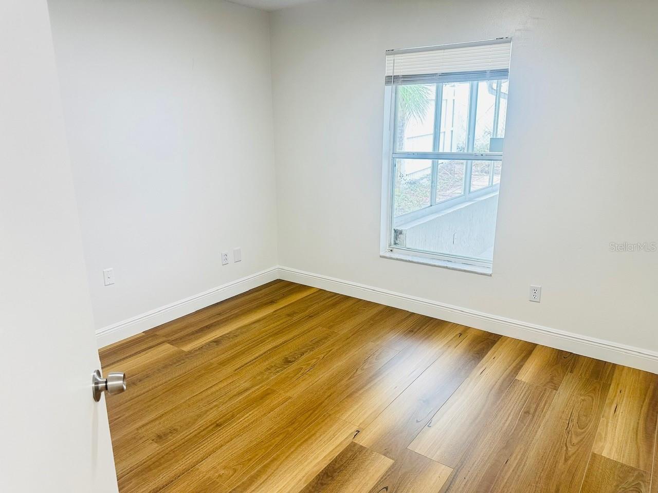 Image 28 of 44 For 11118 Einbender Road