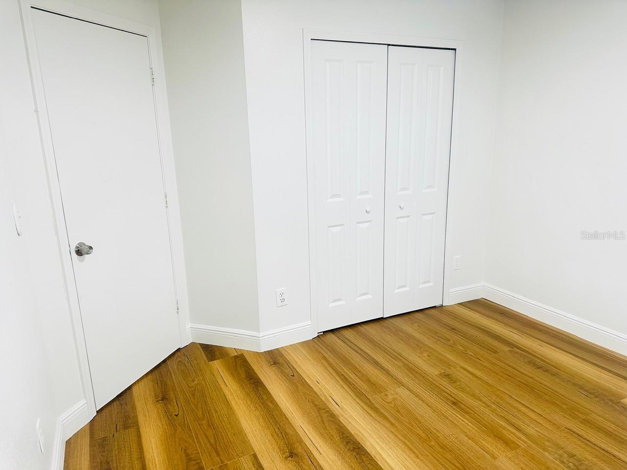 Image 29 of 44 For 11118 Einbender Road