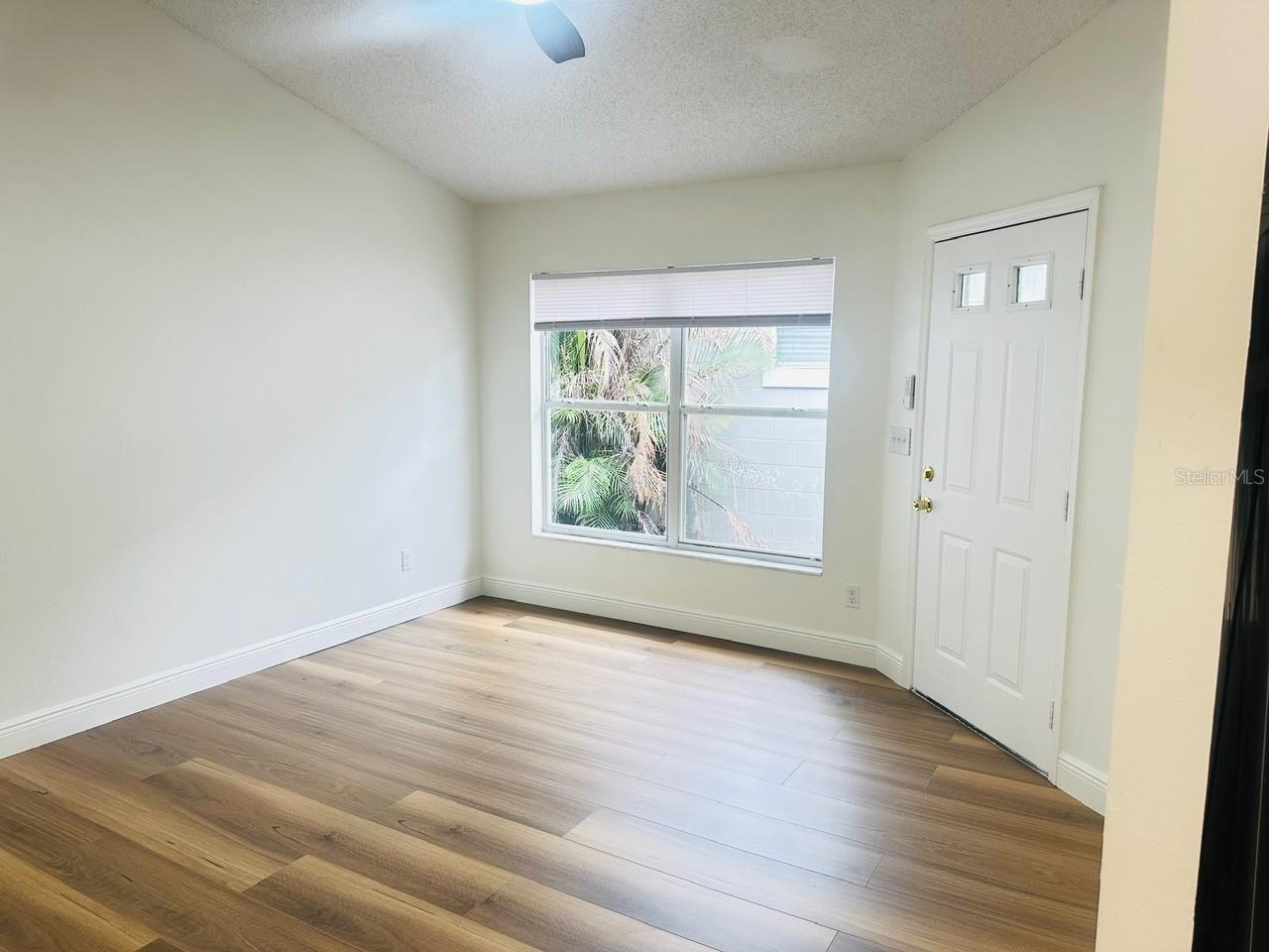 Image 3 of 44 For 11118 Einbender Road