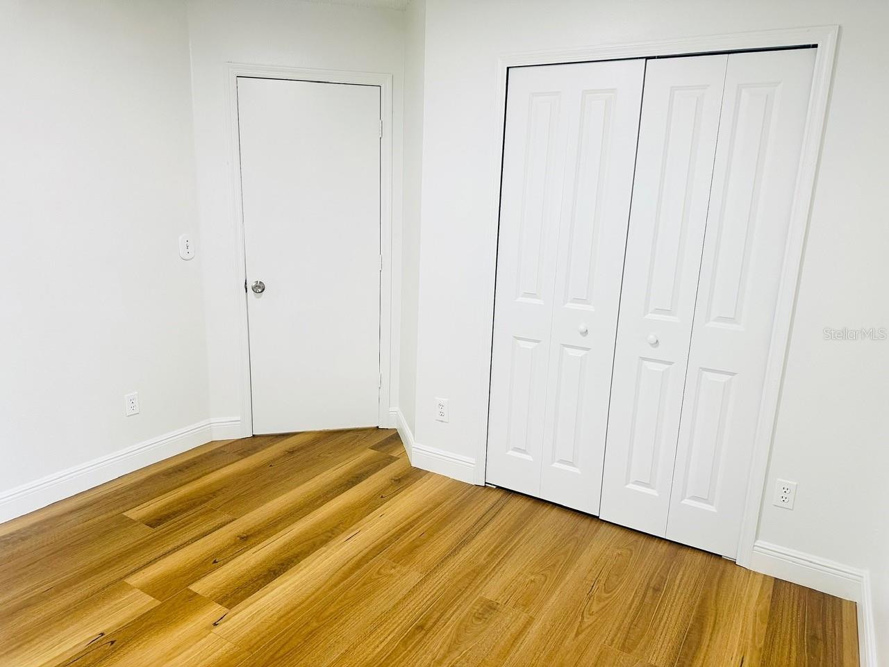 Image 30 of 44 For 11118 Einbender Road