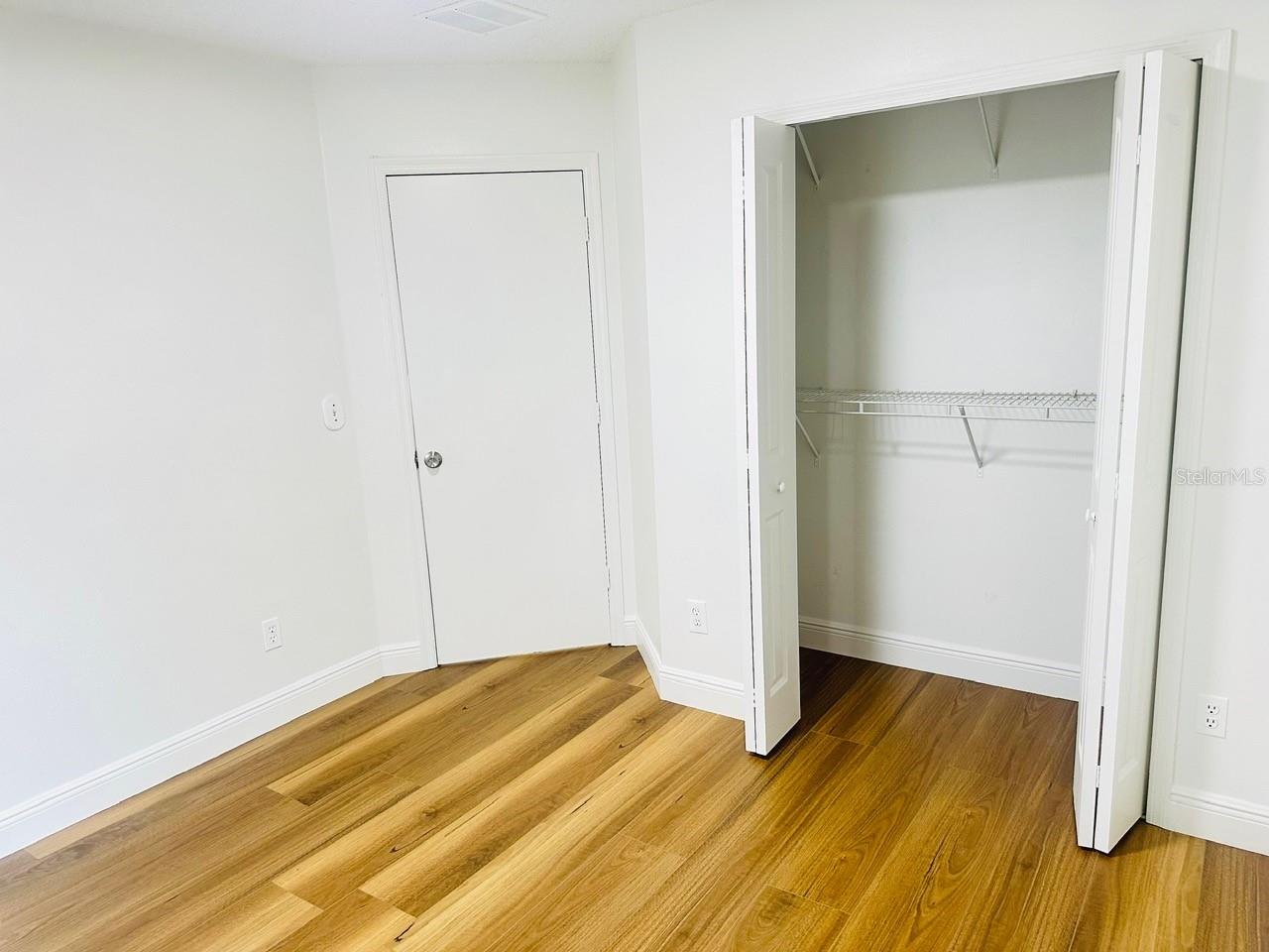 Image 31 of 44 For 11118 Einbender Road