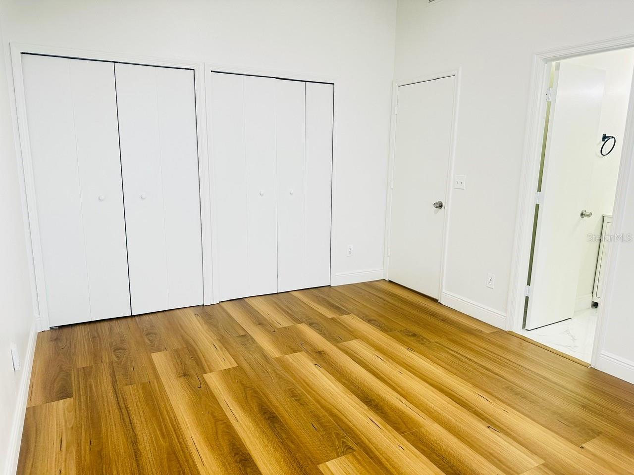 Image 33 of 44 For 11118 Einbender Road