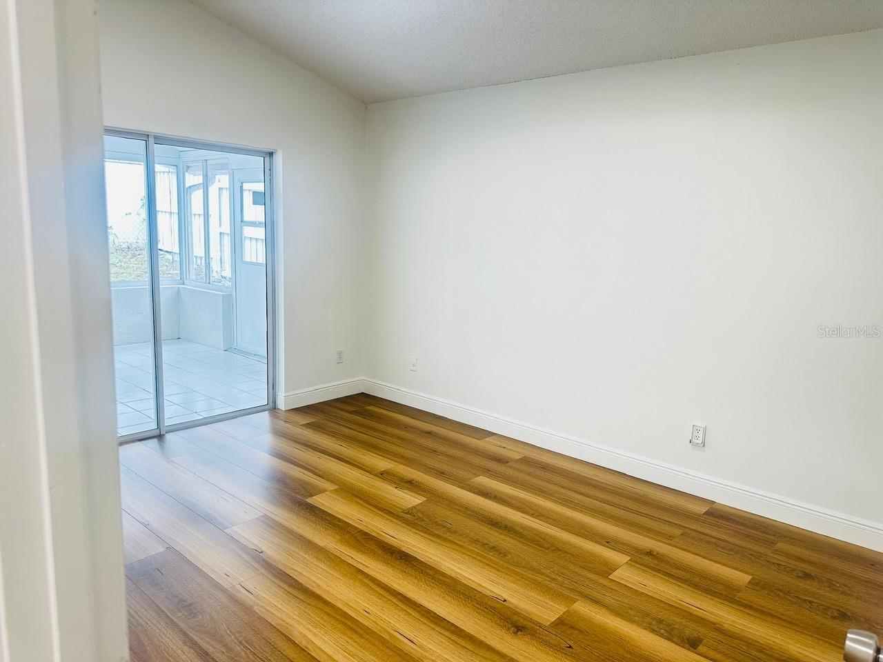 Image 36 of 44 For 11118 Einbender Road