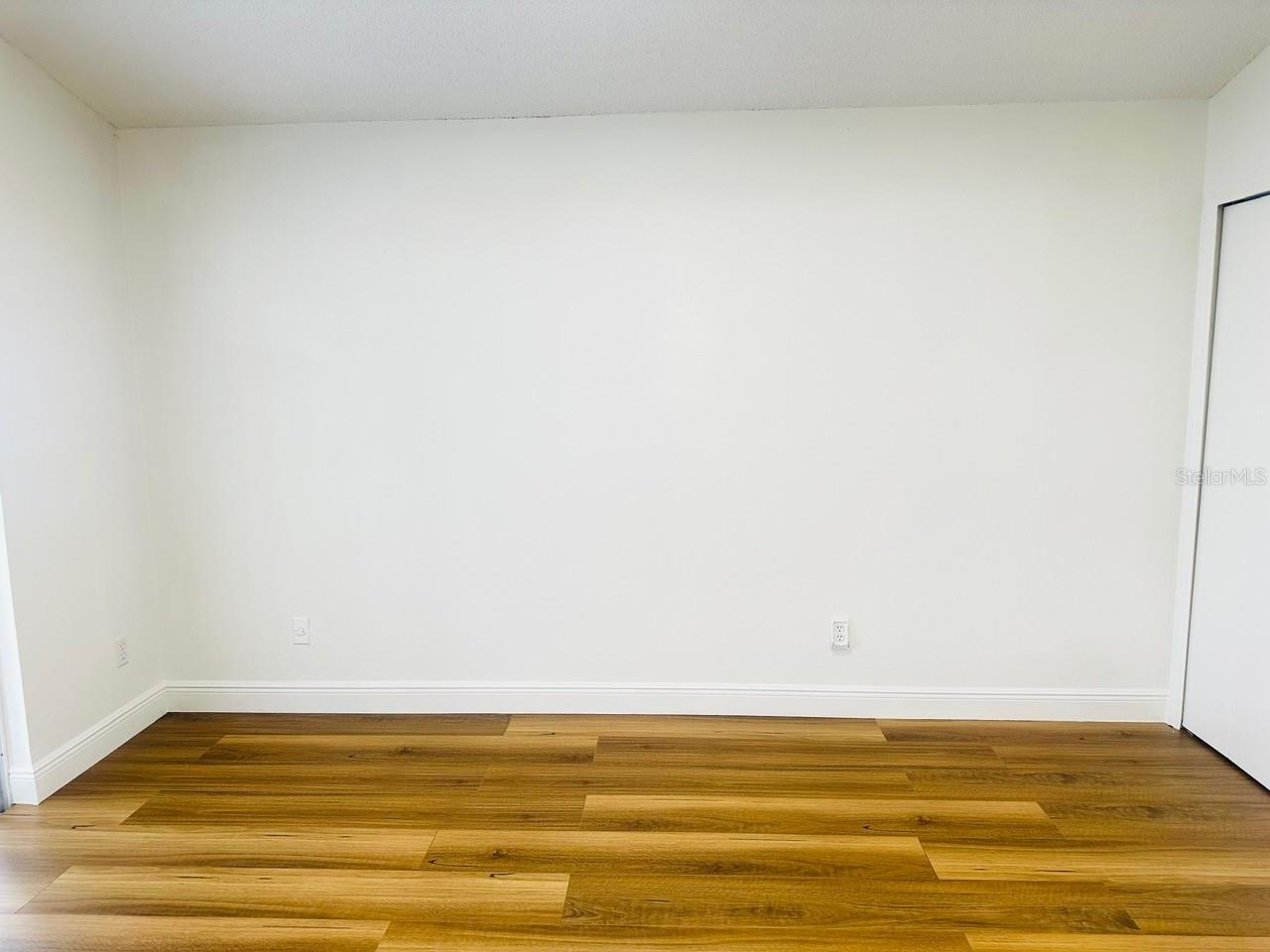 Image 37 of 44 For 11118 Einbender Road