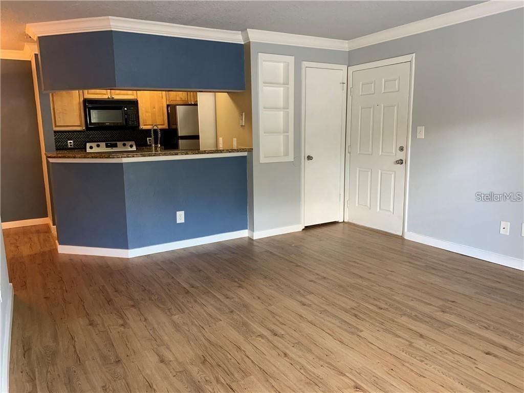 Image 3 of 14 For 232 Afton Square 110