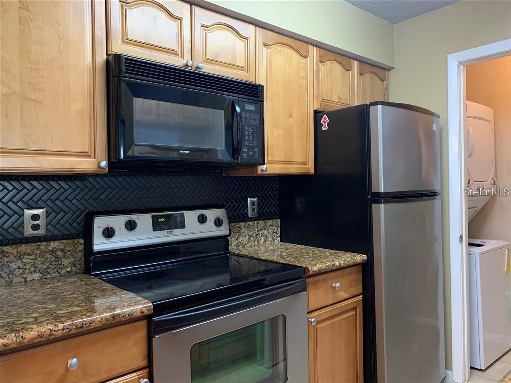 Image 5 of 14 For 232 Afton Square 110