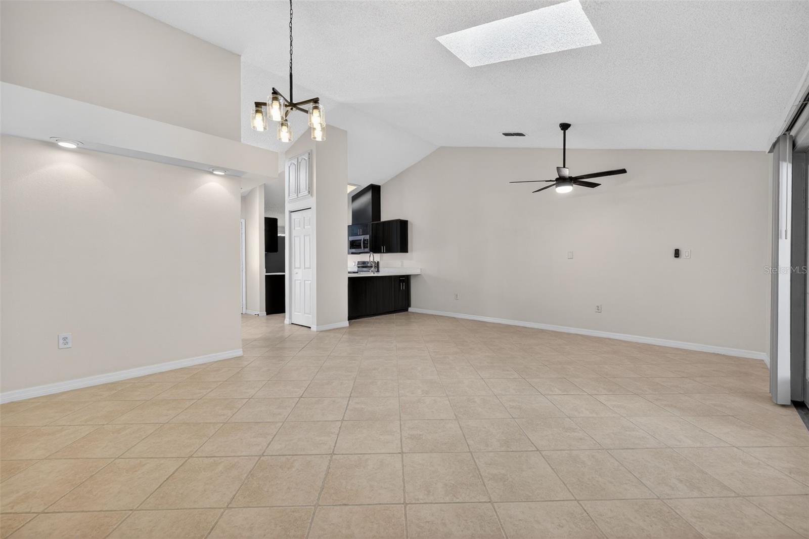 Image 11 of 29 For 112 Anclote Road