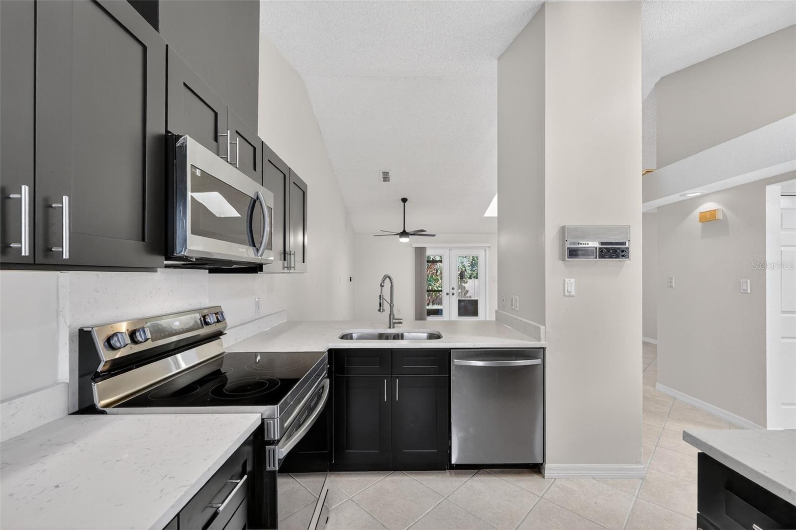 Image 14 of 29 For 112 Anclote Road