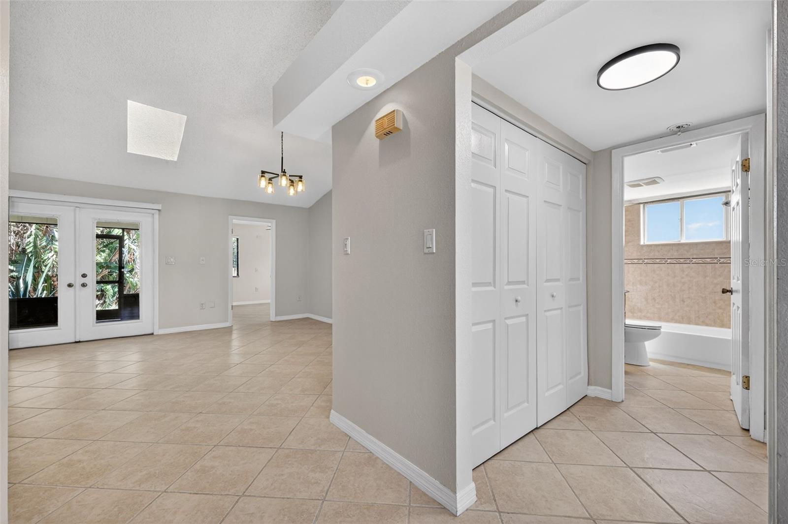 Image 7 of 29 For 112 Anclote Road