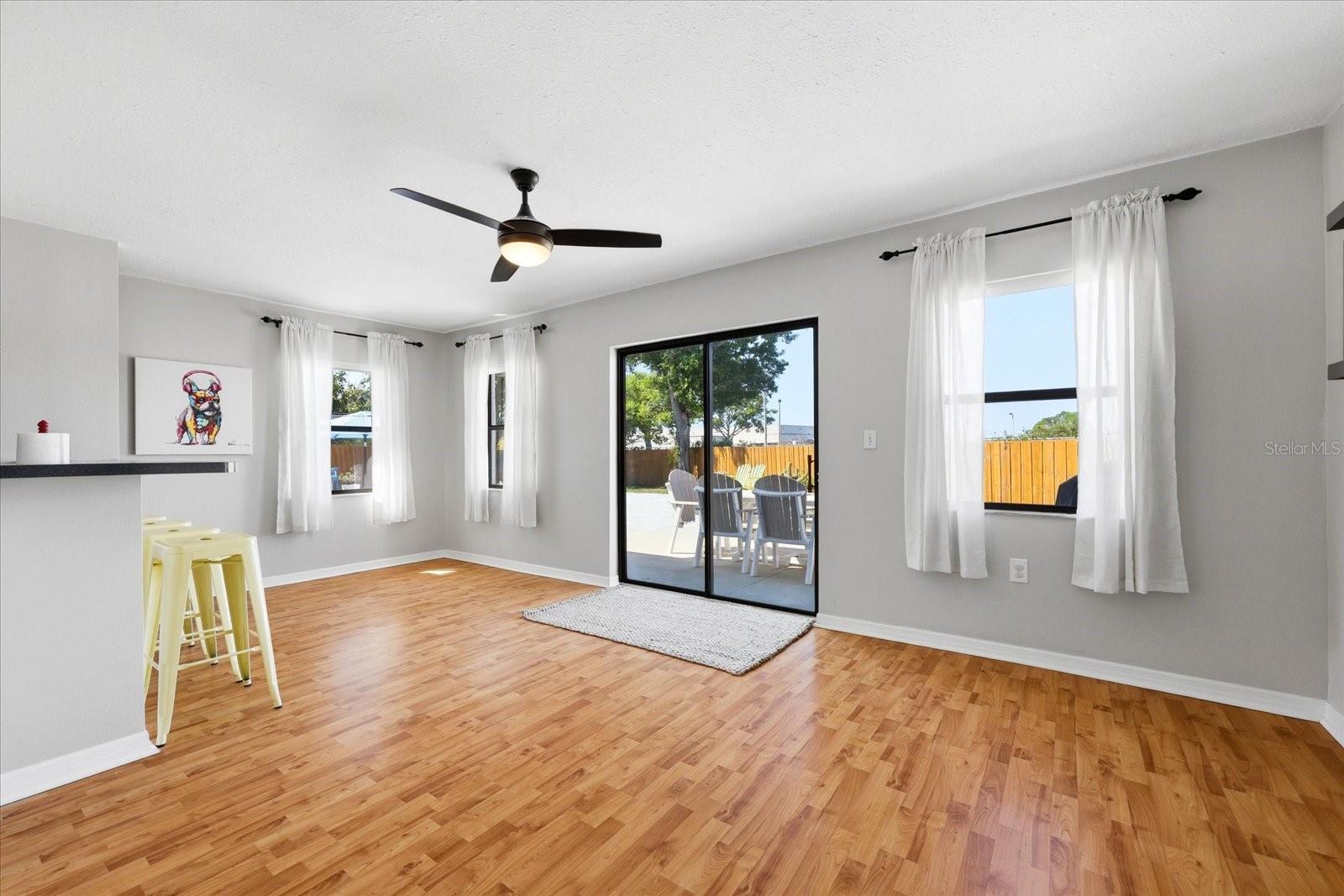 Image 11 of 39 For 2016 58th Circle S