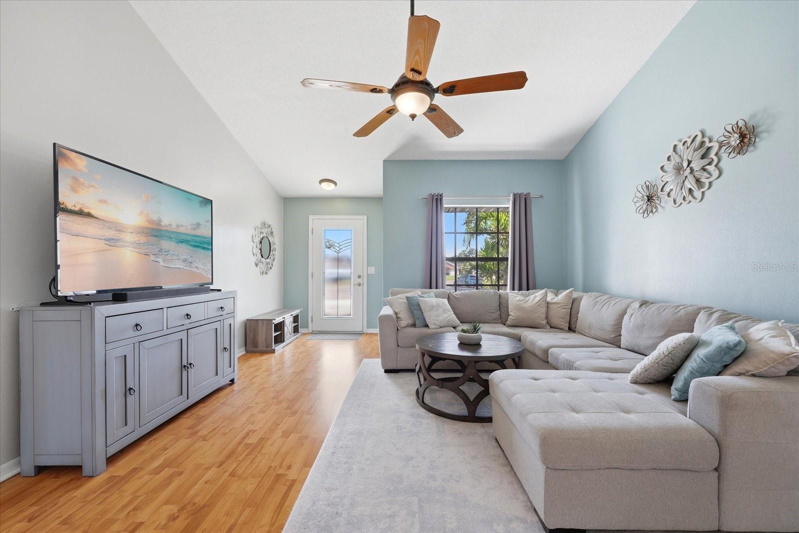 Image 5 of 39 For 2016 58th Circle S