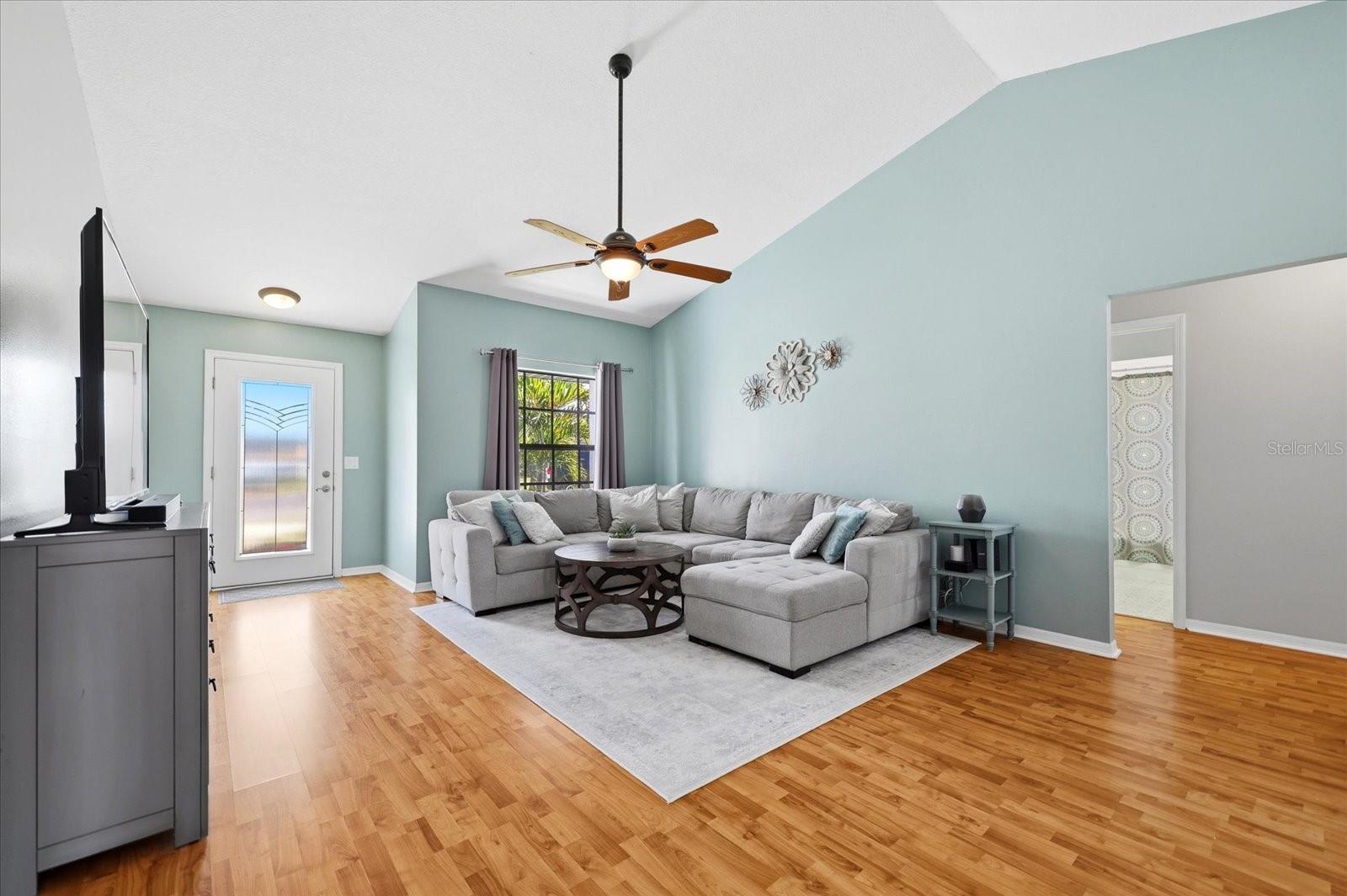 Image 6 of 39 For 2016 58th Circle S