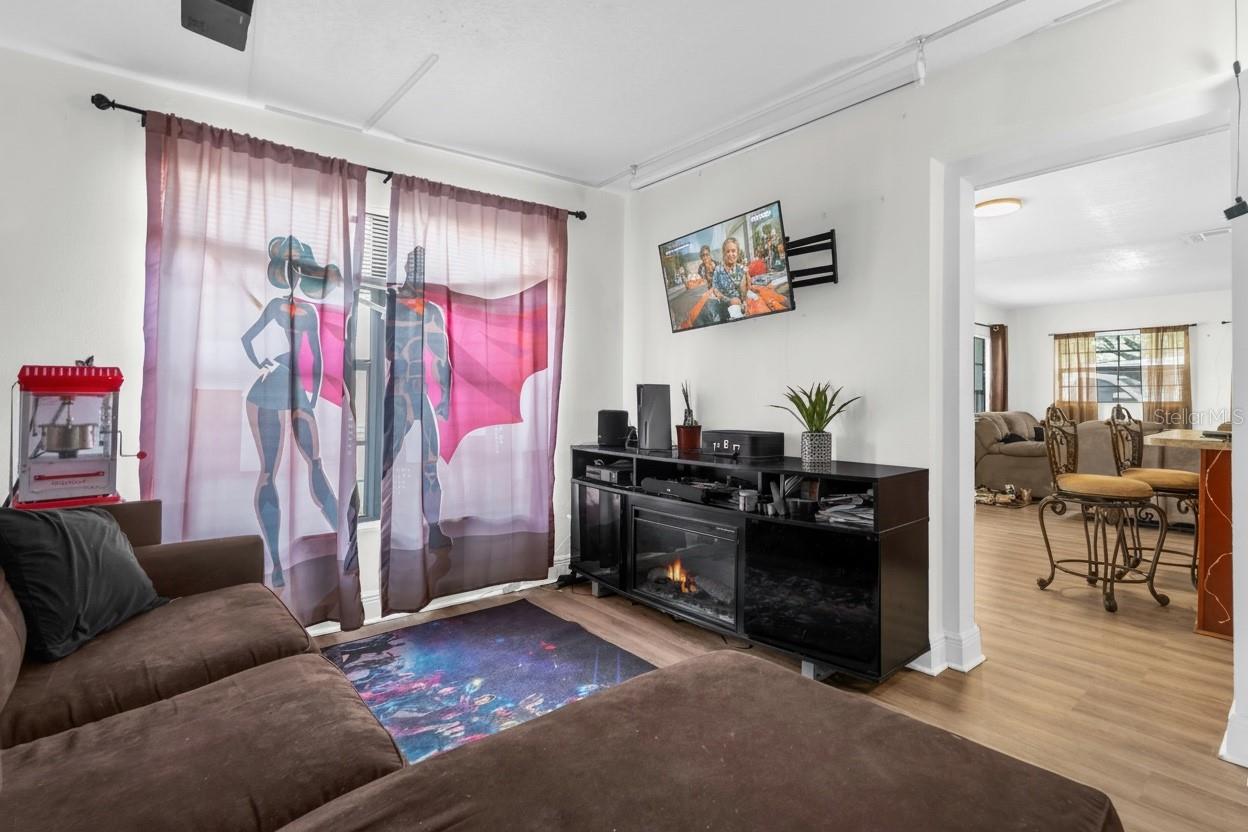 Image 7 of 16 For 7304 Pomelo Drive