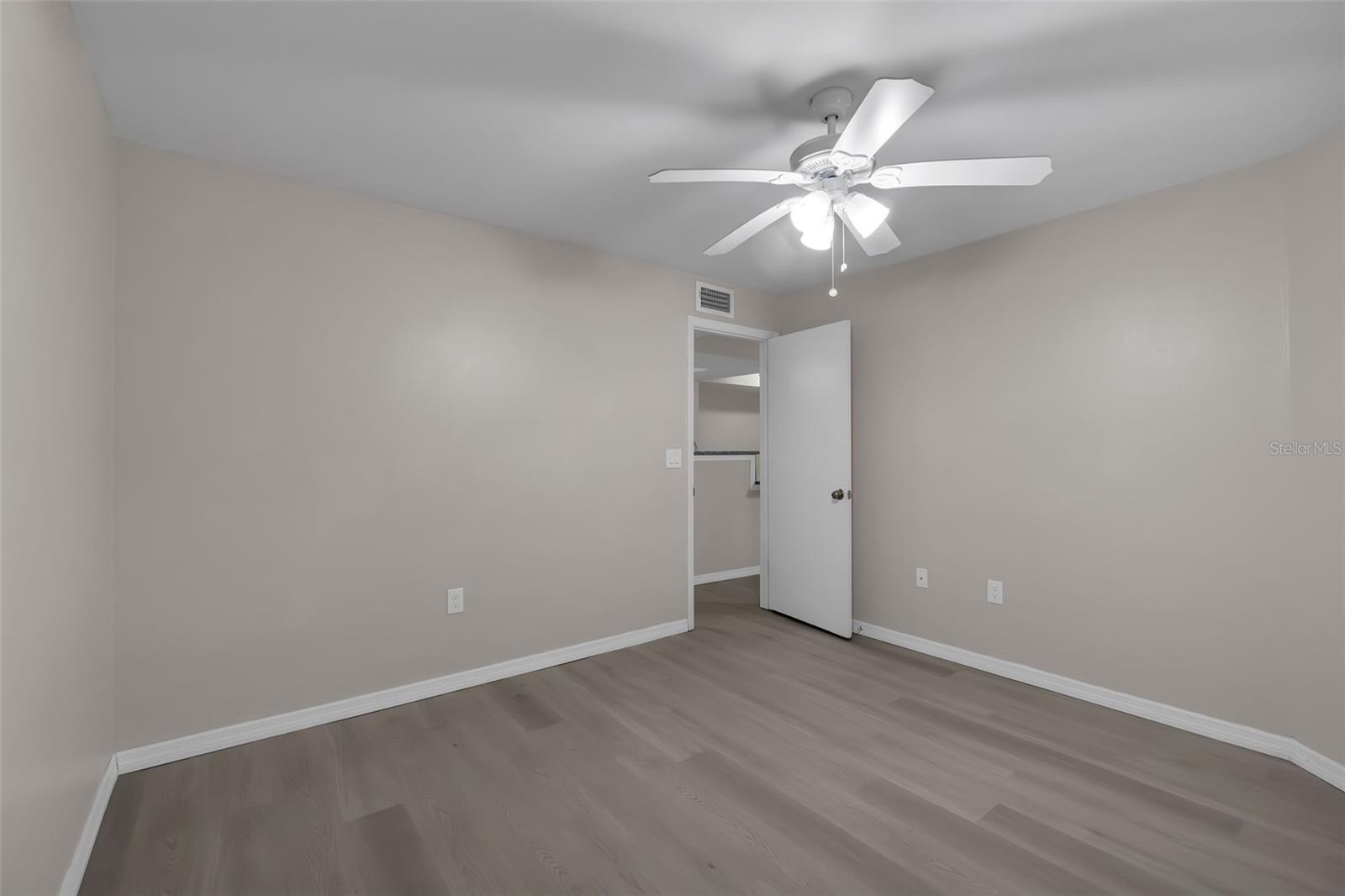 Image 15 of 29 For 3016 Parkway Boulevard 206