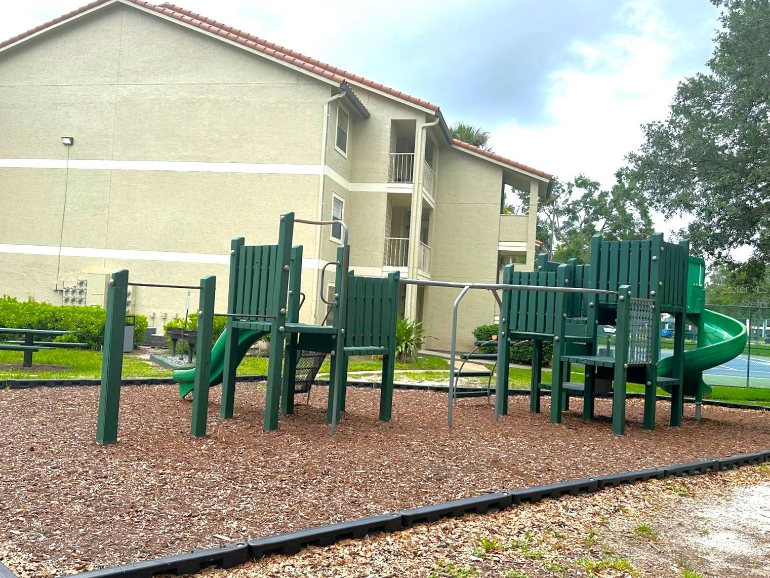 Image 24 of 29 For 3016 Parkway Boulevard 206