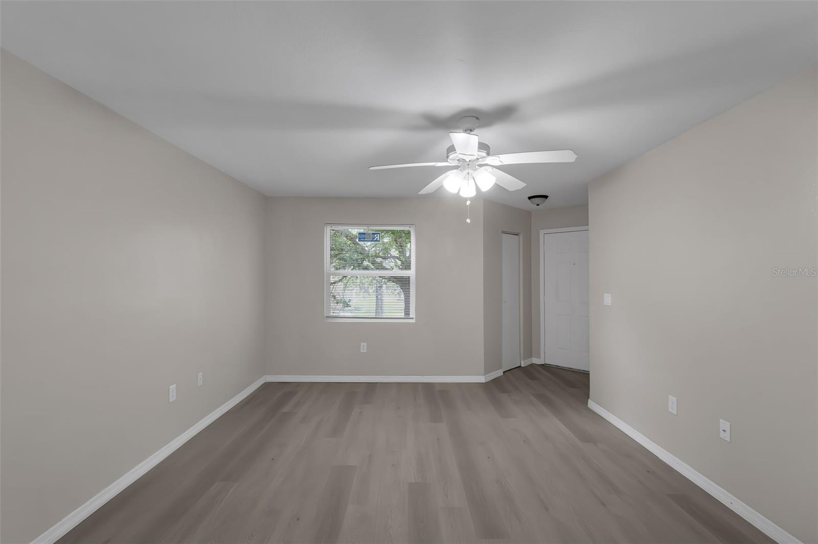 Image 4 of 29 For 3016 Parkway Boulevard 206