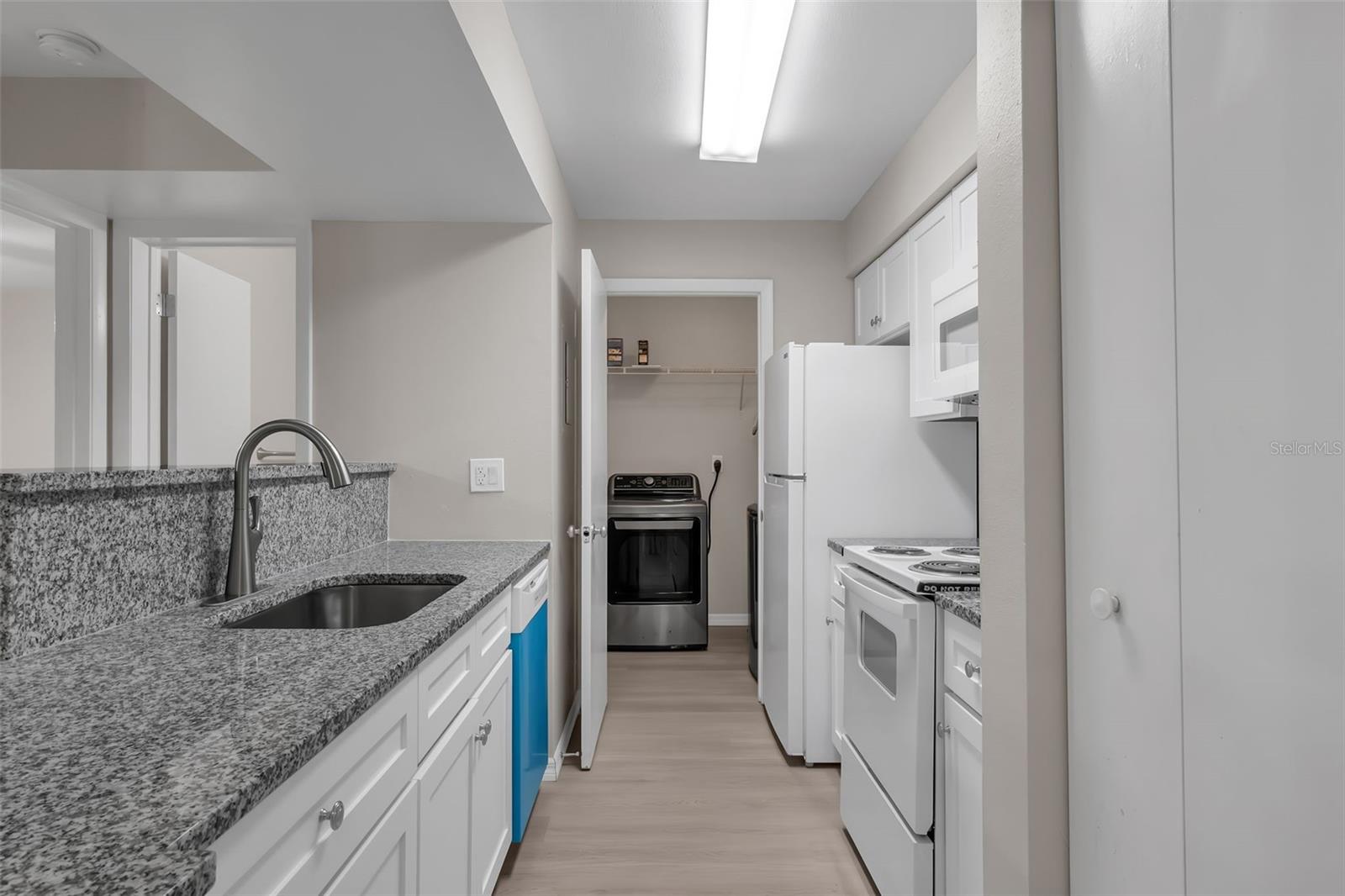 Image 8 of 29 For 3016 Parkway Boulevard 206