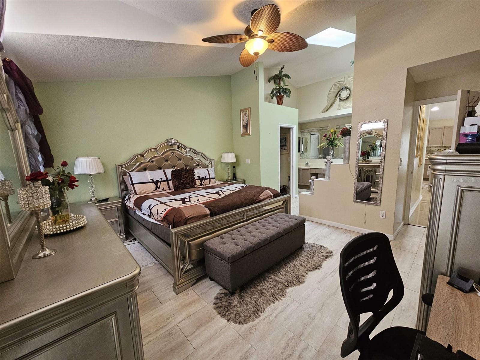 Image 14 of 30 For 15601 Autumn Glen Avenue