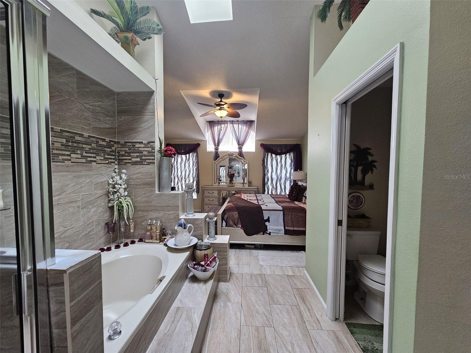 Image 18 of 30 For 15601 Autumn Glen Avenue