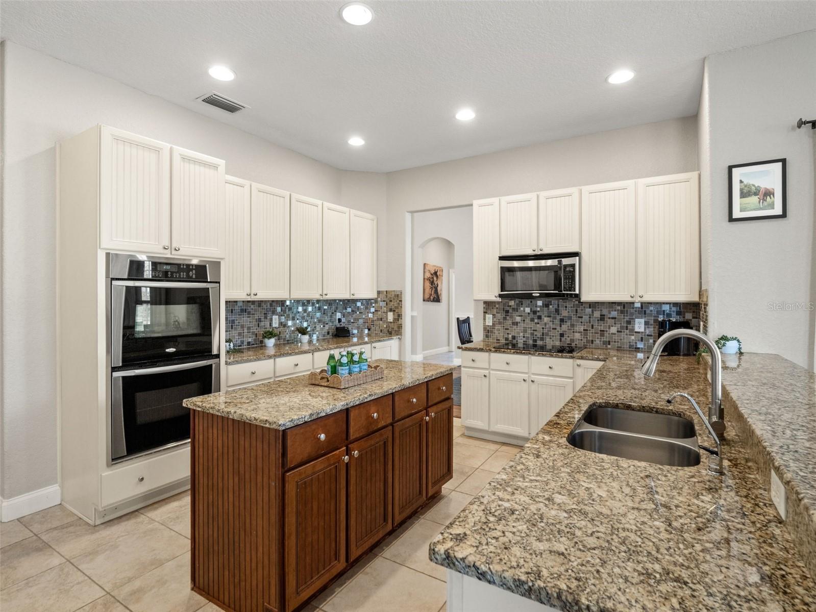 Image 12 of 56 For 20813 Peabody Street