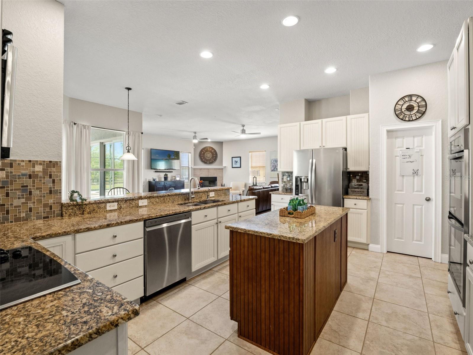 Image 13 of 56 For 20813 Peabody Street