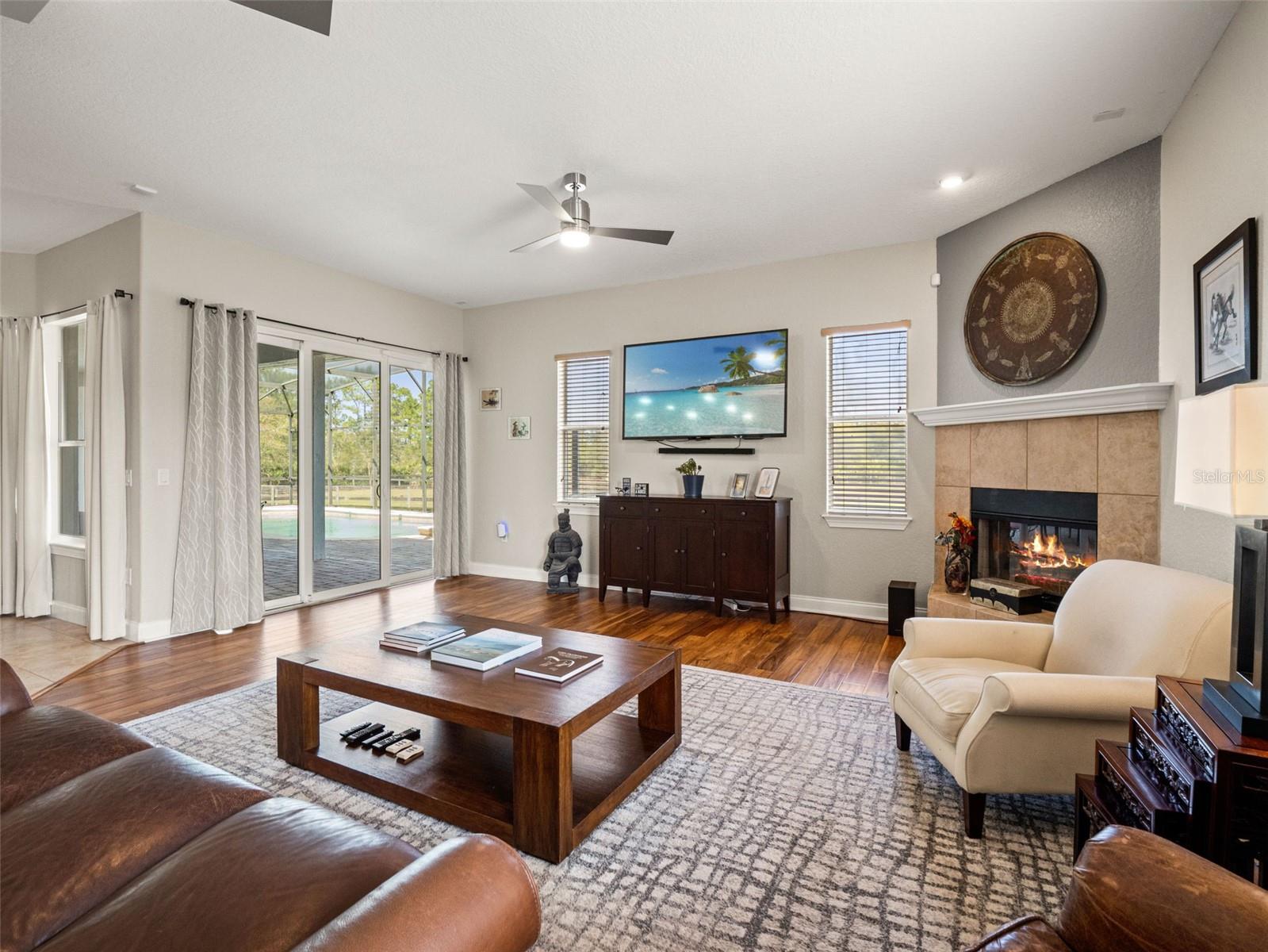 Image 19 of 56 For 20813 Peabody Street