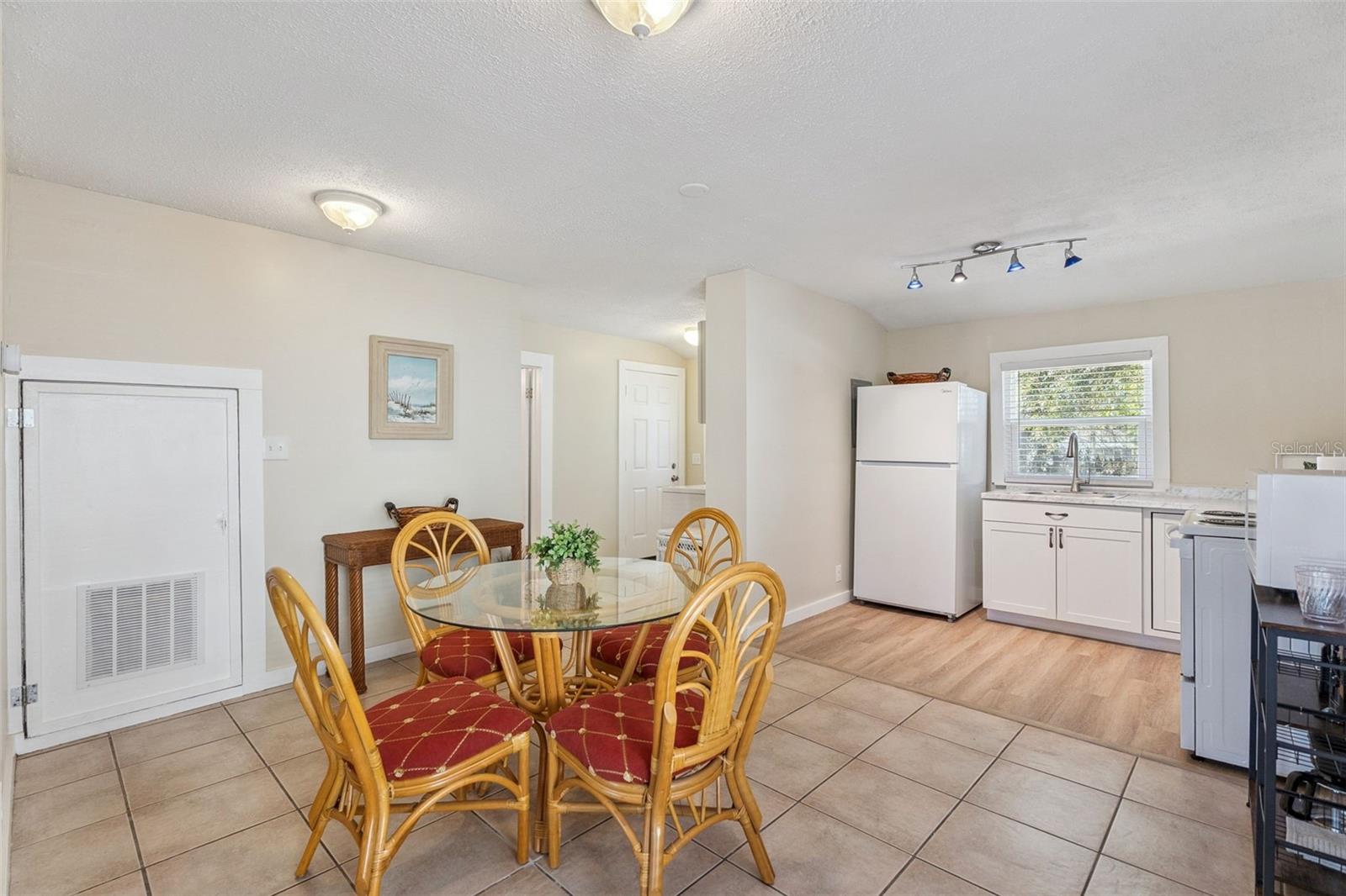 Image 10 of 44 For 5108 Ridgewood Avenue