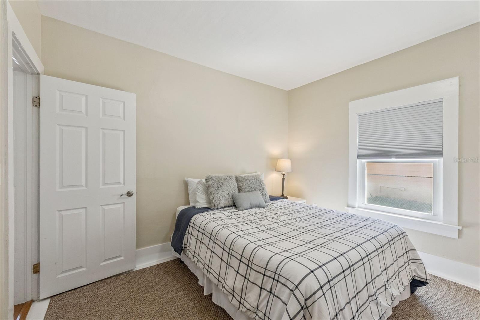 Image 14 of 44 For 5108 Ridgewood Avenue