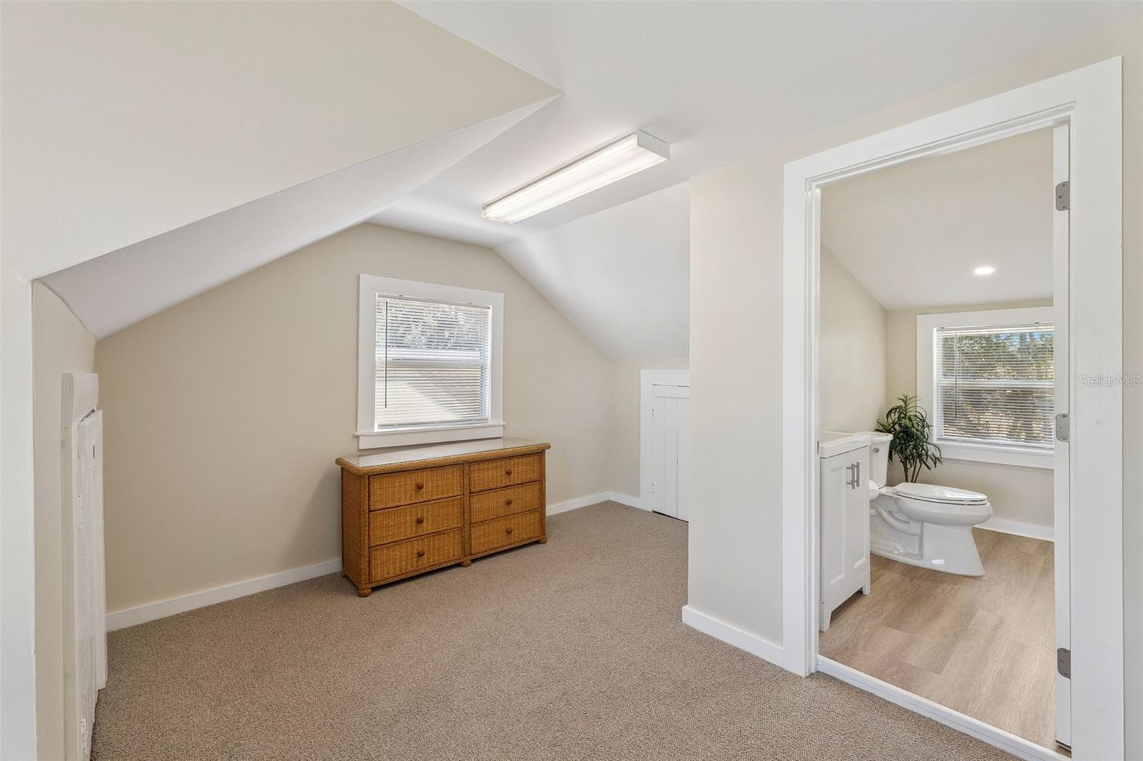 Image 26 of 44 For 5108 Ridgewood Avenue