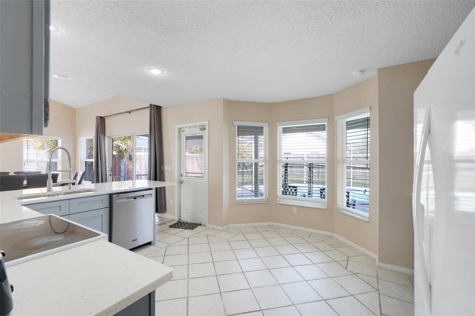 Image 13 of 40 For 8607 Knottingham Drive