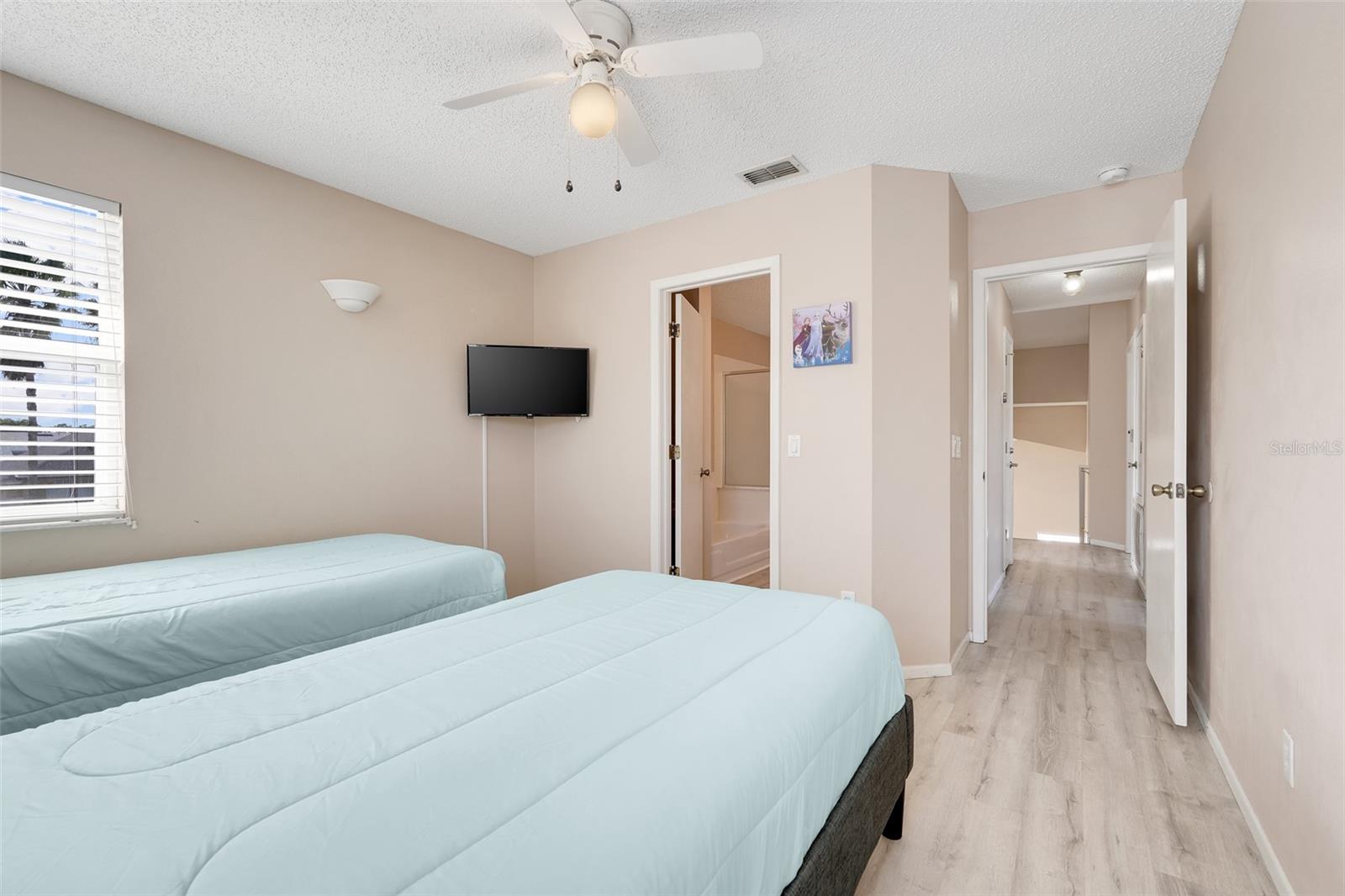 Image 30 of 40 For 8607 Knottingham Drive