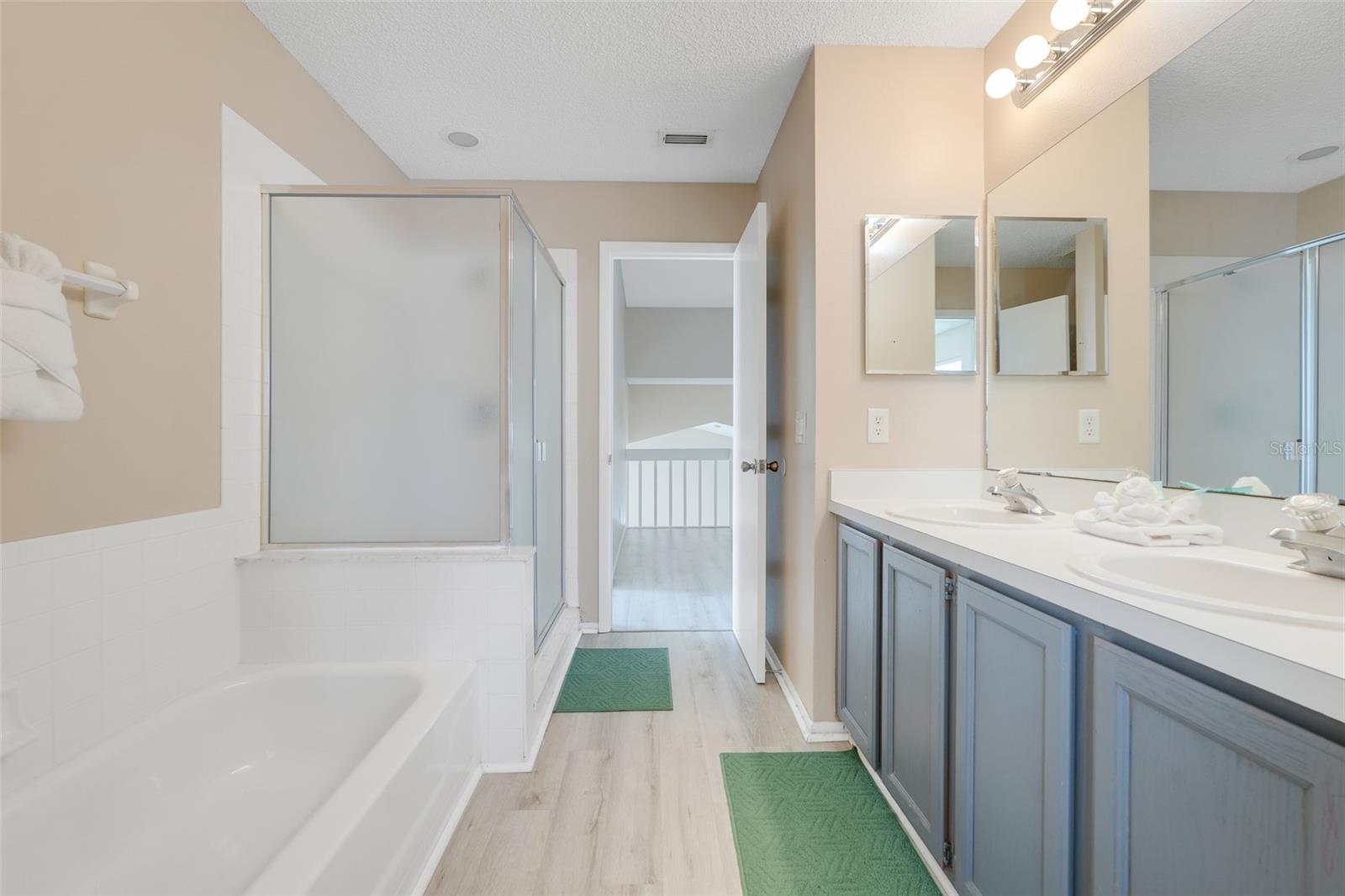 Image 31 of 40 For 8607 Knottingham Drive