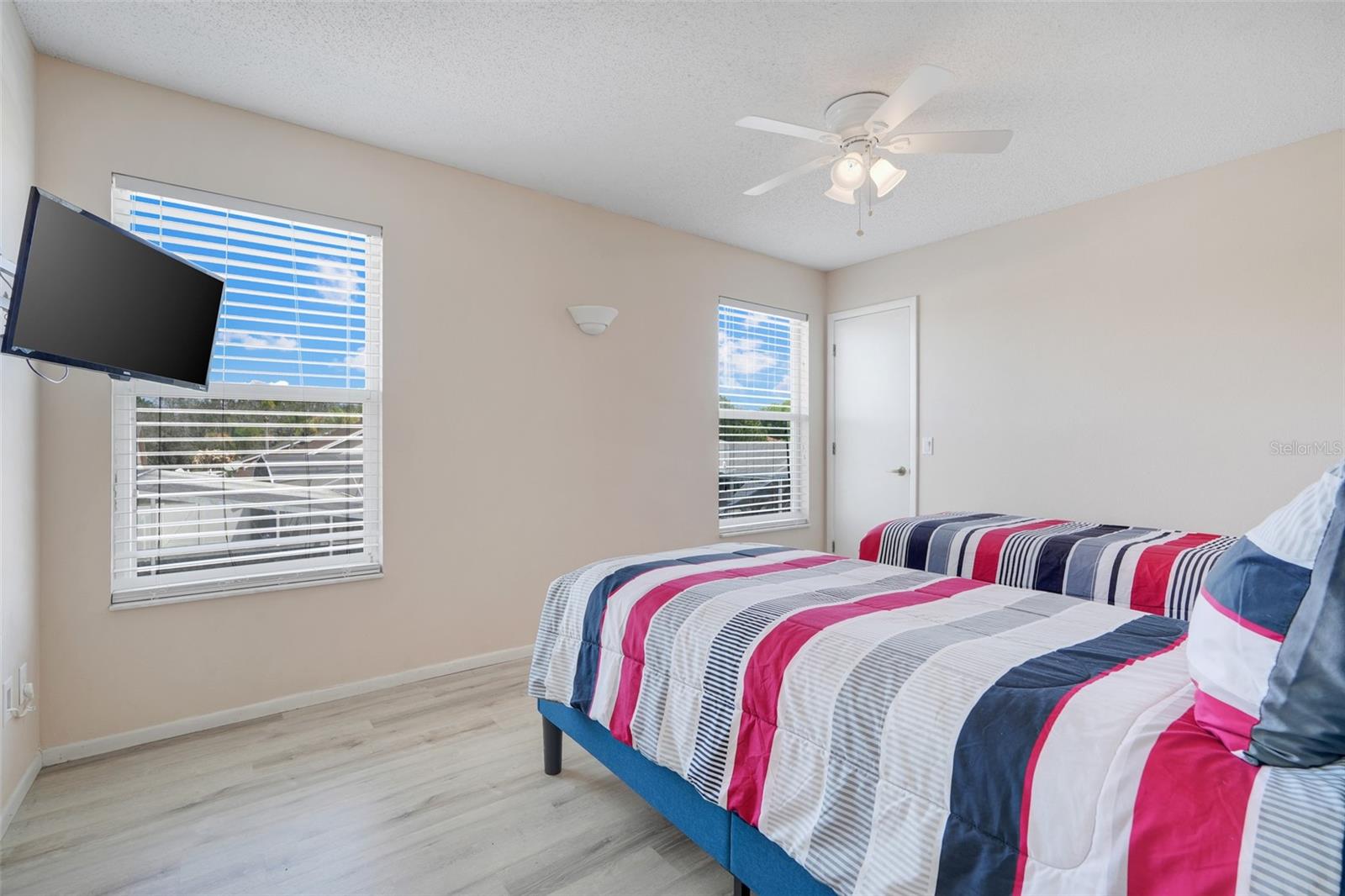 Image 34 of 40 For 8607 Knottingham Drive