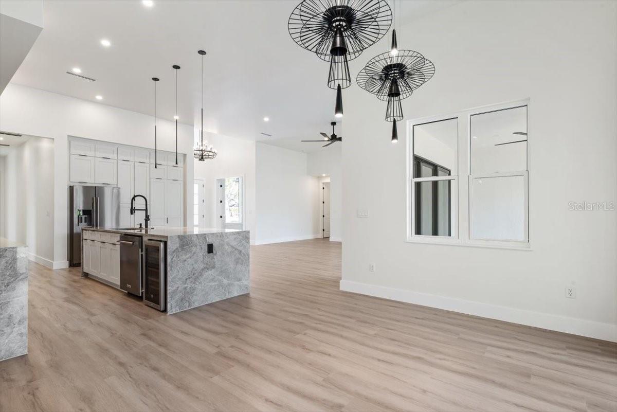 Image 28 of 66 For 13 Old Oak Drive N