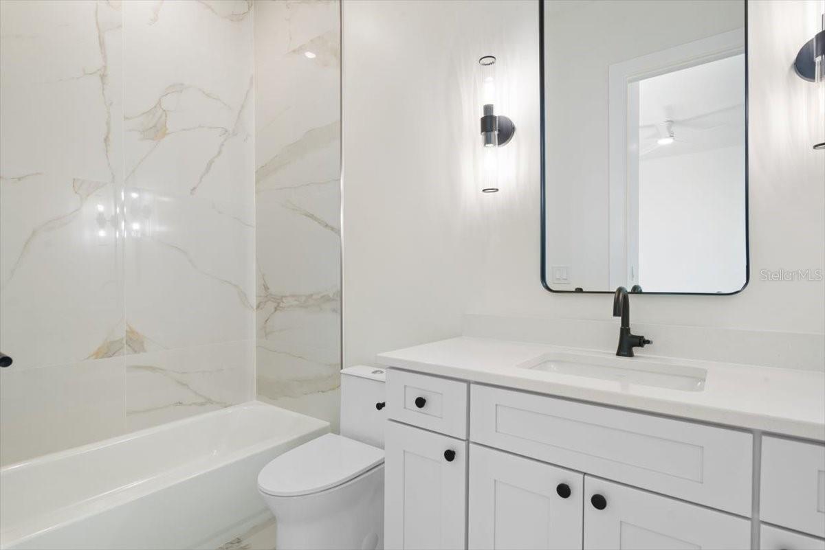 Image 41 of 66 For 13 Old Oak Drive N