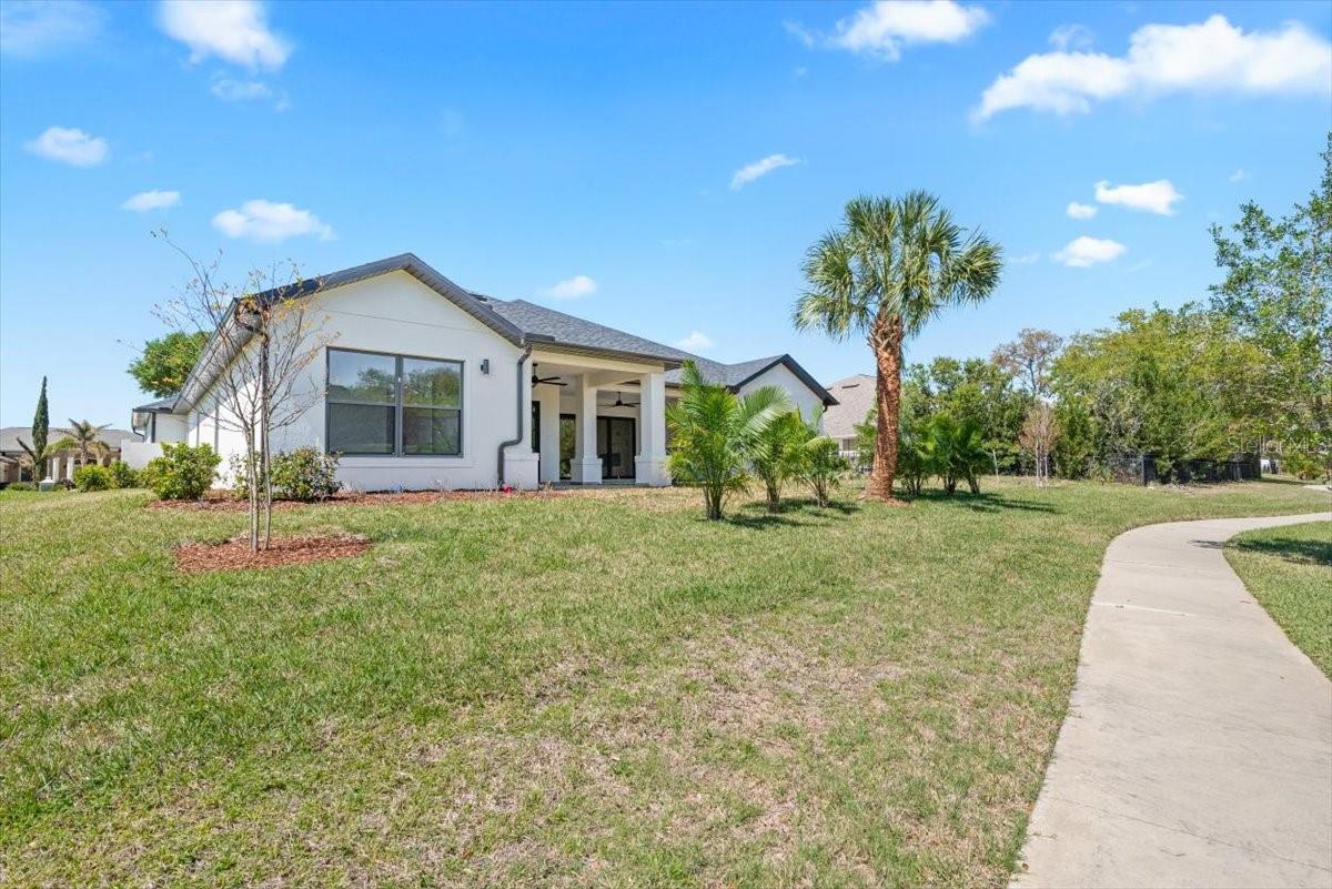 Image 54 of 66 For 13 Old Oak Drive N