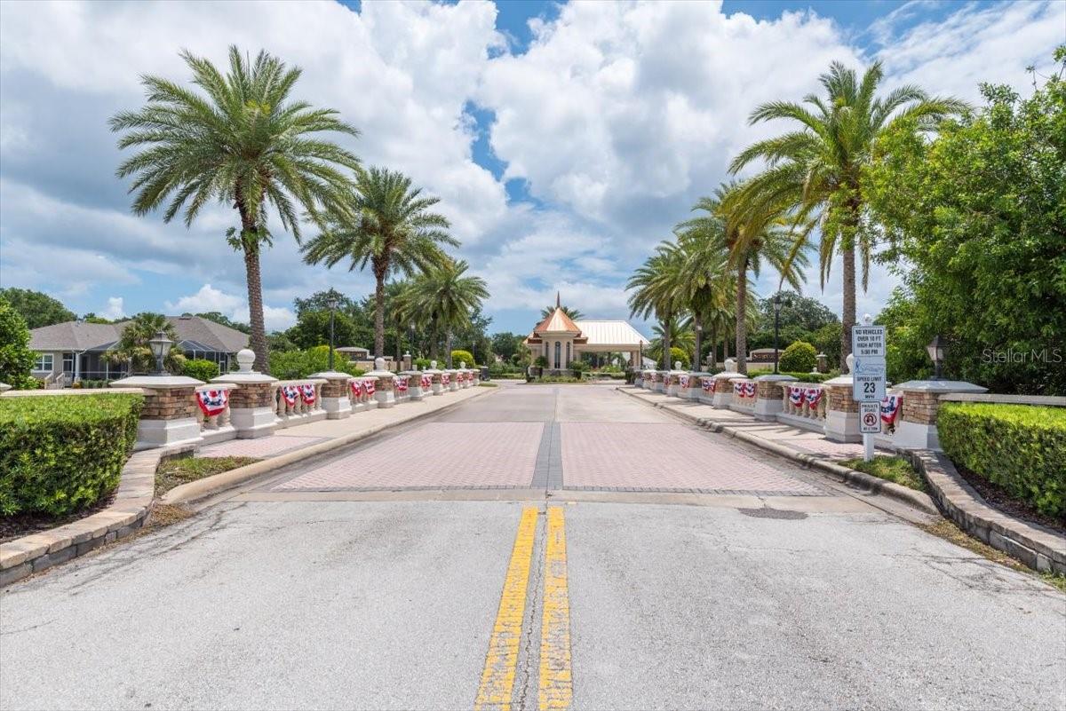 Image 62 of 66 For 13 Old Oak Drive N