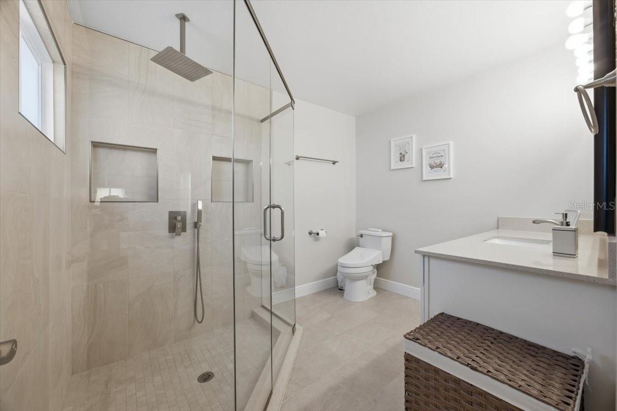 Image 10 of 21 For 506 Hager Drive