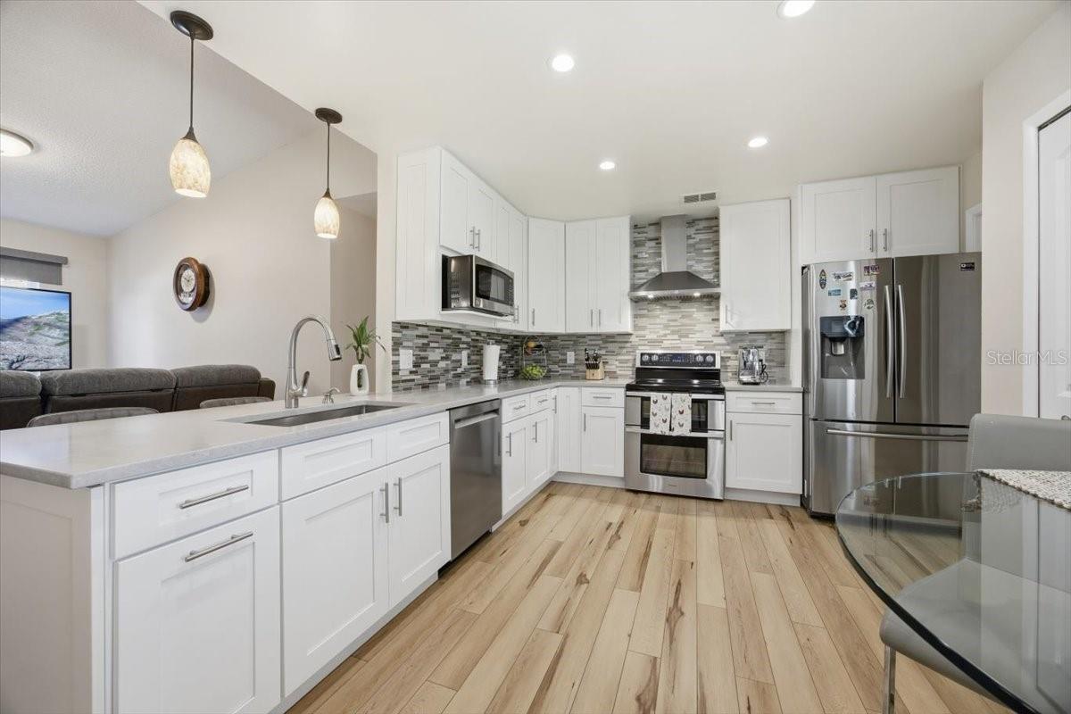 Image 5 of 21 For 506 Hager Drive