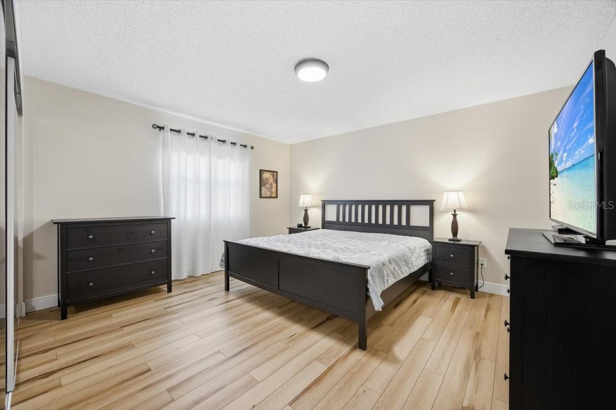 Image 7 of 21 For 506 Hager Drive