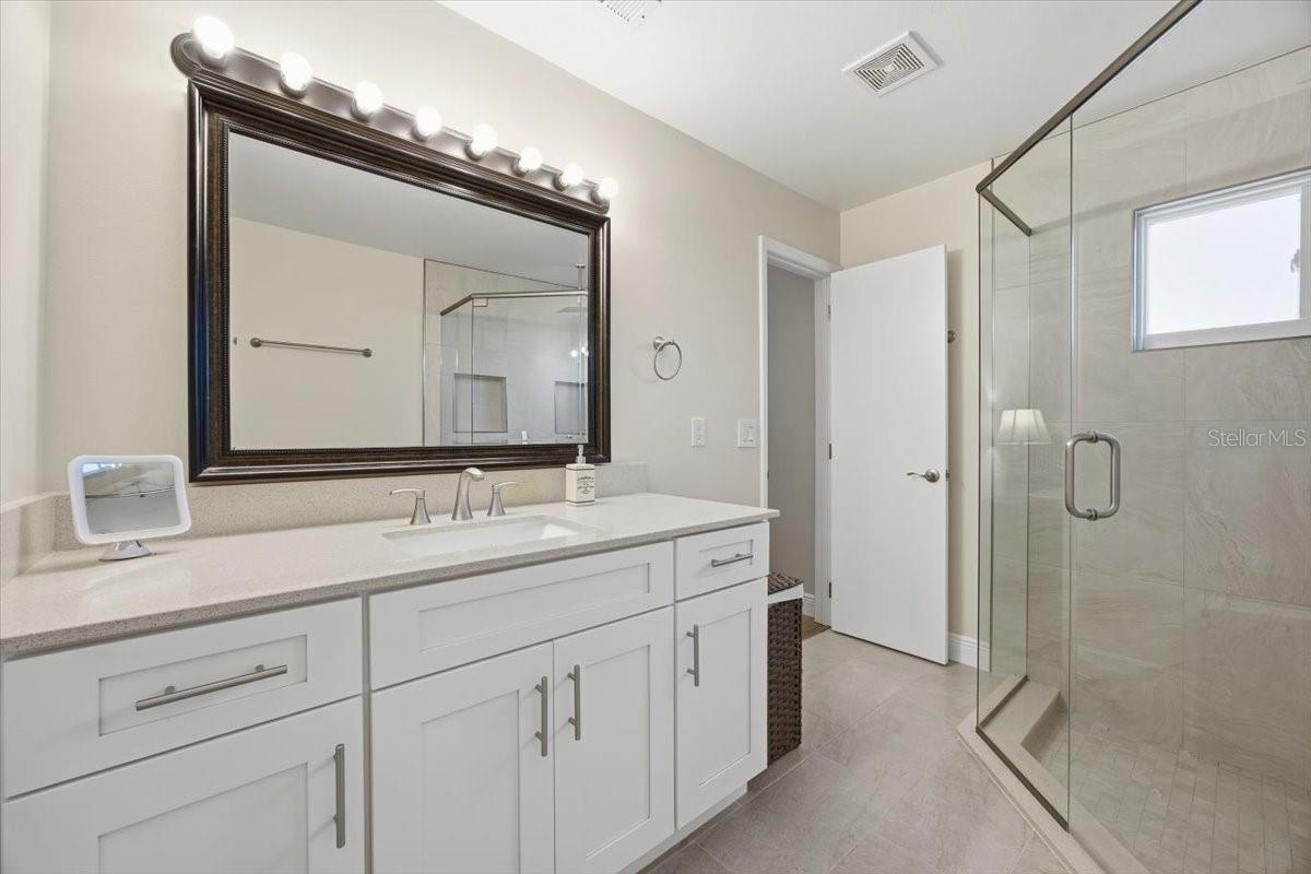 Image 9 of 21 For 506 Hager Drive