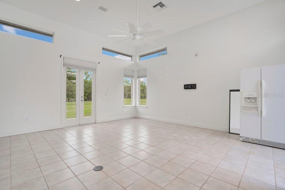 Image 37 of 59 For 1826 Windermeredown Place